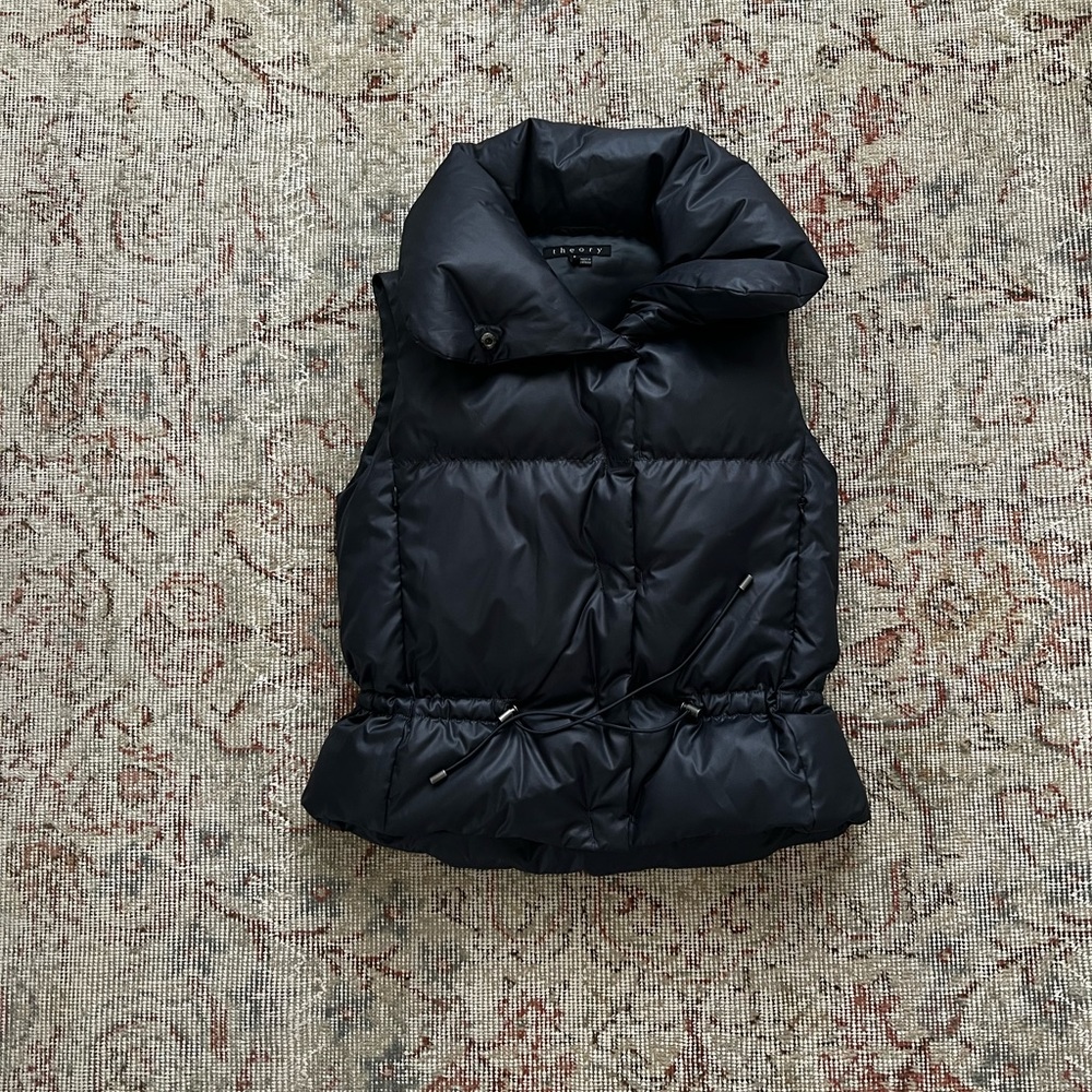 Theory, dark blue/green puffer vest, size petite
